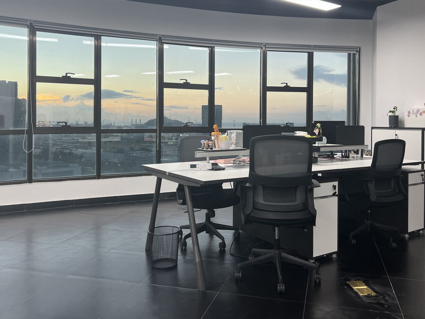Office environment 3